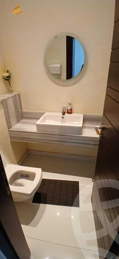 https://aqarmap.com.eg/en/listing/5357783-for-sale-cairo-new-cairo-compounds-midtown-mall-better-home