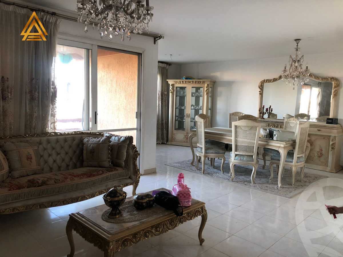 https://aqarmap.com.eg/ar/listing/5368322-for-sale-cairo-new-cairo-lrhb-city-phase-1-nizar-kabani-st