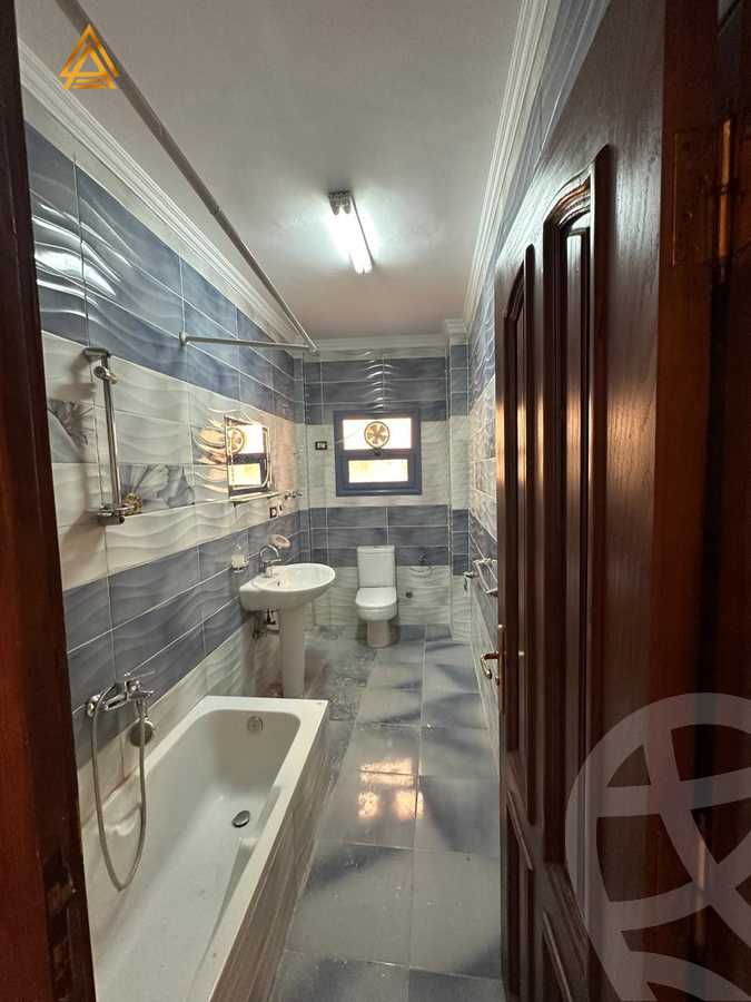 https://aqarmap.com.eg/ar/listing/5380095-for-sale-cairo-new-cairo-el-banafsg-el-banafsag-omarat-al-gabri-st