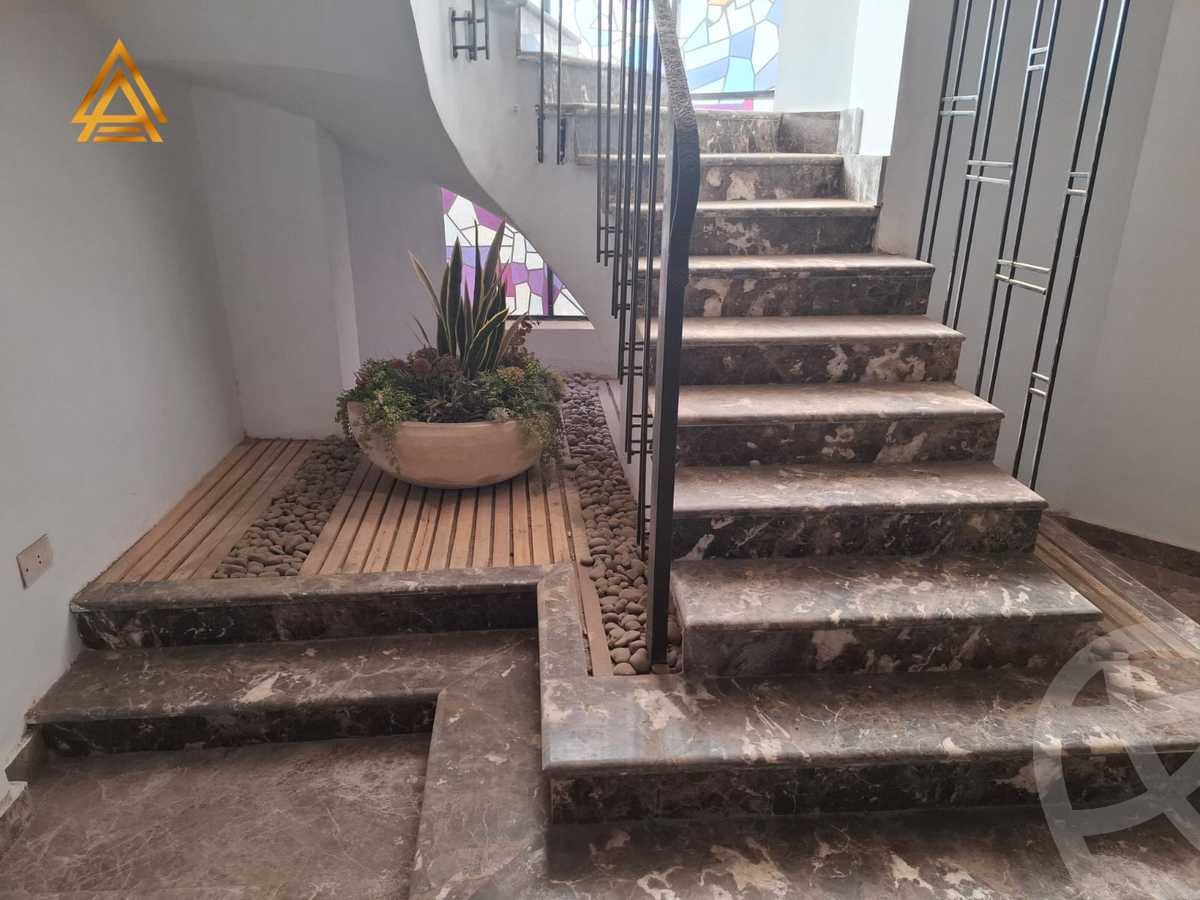 https://aqarmap.com.eg/ar/listing/5386668-for-sale-cairo-new-cairo-gharb-arabila-doctor-hani-maher-st