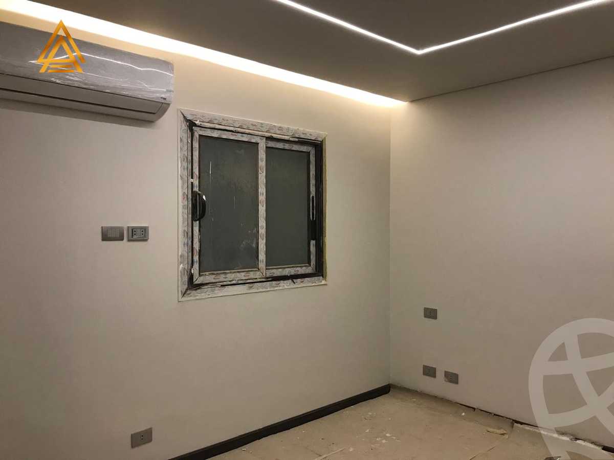 https://aqarmap.com.eg/en/listing/5406713-for-rent-cairo-new-cairo-compounds-hyde-park-centre-ville-hyde-park