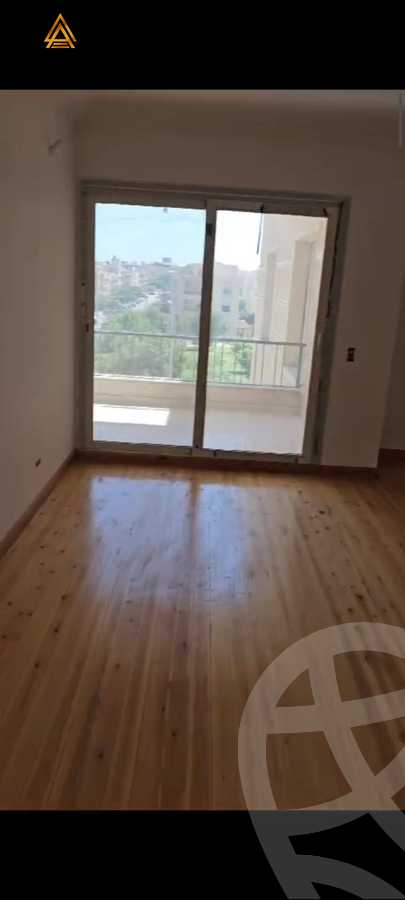 https://aqarmap.com.eg/en/listing/5425536-for-sale-cairo-new-cairo-ganob-el-akadamiya-south-academy-b-taha-hussein-st