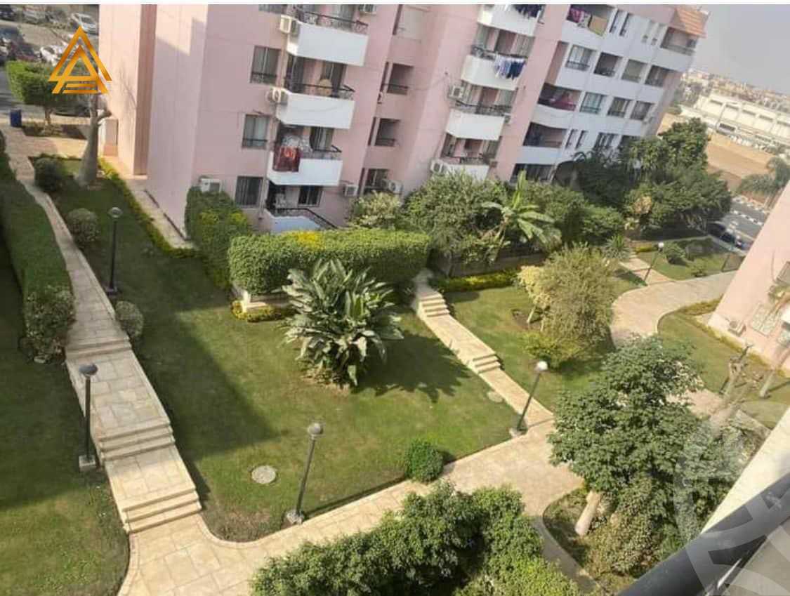 https://aqarmap.com.eg/en/listing/5437135-for-sale-cairo-new-cairo-lrhb-city-phase-1-ahmed-rami-st