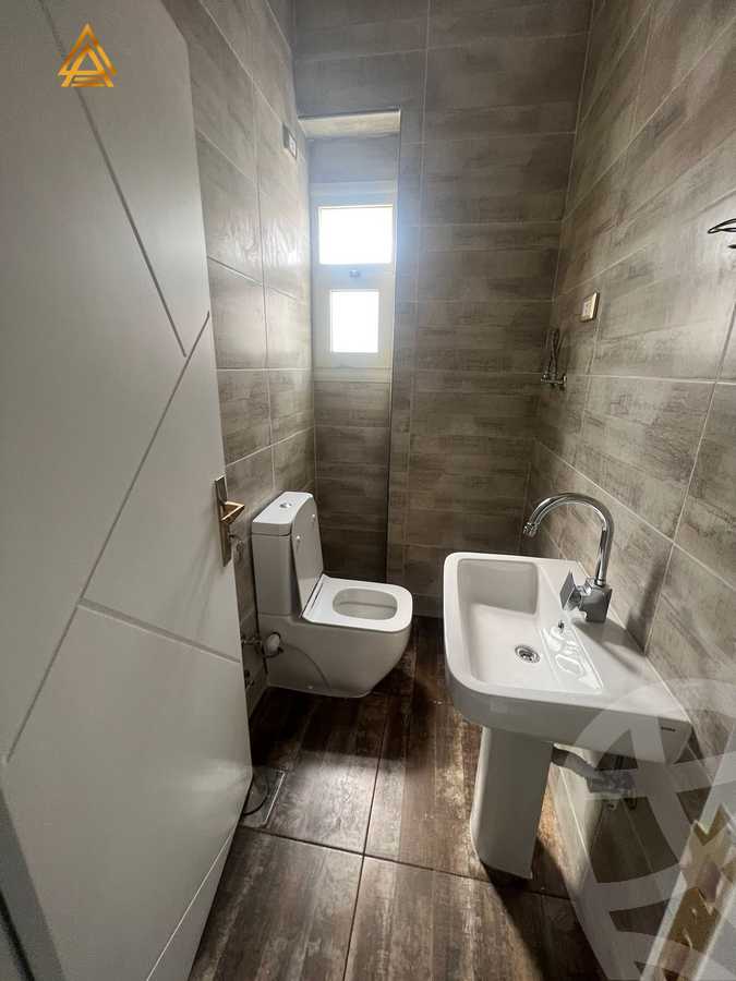 https://aqarmap.com.eg/en/listing/5440411-for-sale-cairo-new-cairo-el-ahyaa-first-neighborhood-street-1