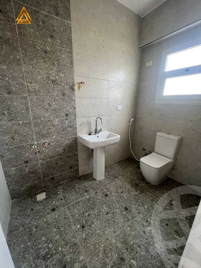 https://aqarmap.com.eg/en/listing/5440411-for-sale-cairo-new-cairo-el-ahyaa-first-neighborhood-street-1