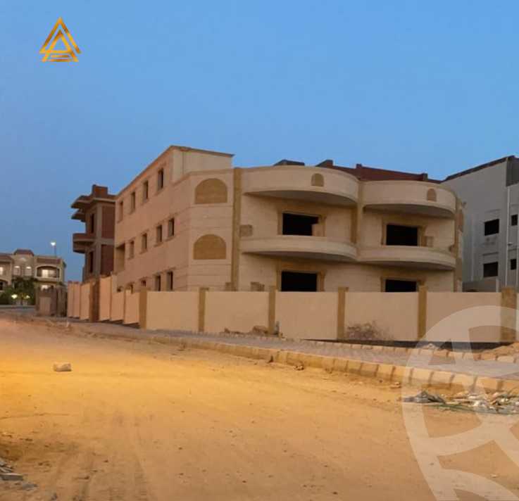https://aqarmap.com.eg/en/listing/5475123-for-sale-cairo-el-shorouk-h-lnd