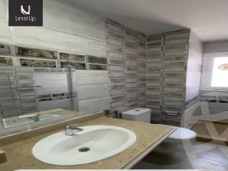 https://aqarmap.com.eg/ar/listing/5270540-for-sale-cairo-new-cairo-compounds-hyde-park-park-corner-hyde-park