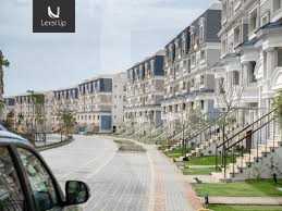 https://aqarmap.com.eg/ar/listing/5275090-for-sale-cairo-new-cairo-compounds-mountain-view-hyde-park
