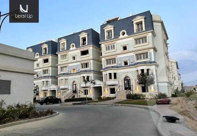 https://aqarmap.com.eg/ar/listing/5275090-for-sale-cairo-new-cairo-compounds-mountain-view-hyde-park