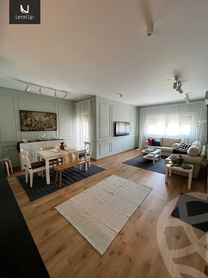 https://aqarmap.com.eg/en/listing/5286969-for-sale-cairo-new-cairo-compounds-mountain-view-hyde-park