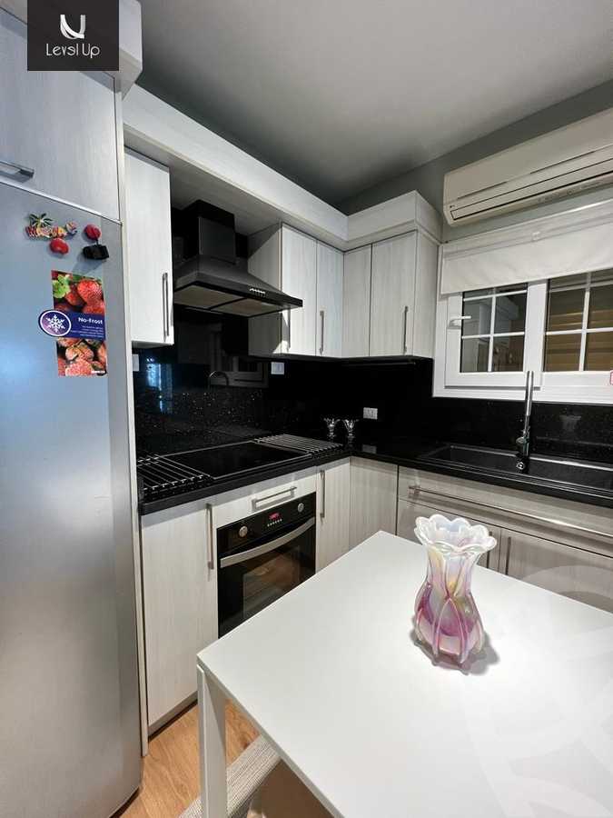 https://aqarmap.com.eg/en/listing/5286969-for-sale-cairo-new-cairo-compounds-mountain-view-hyde-park