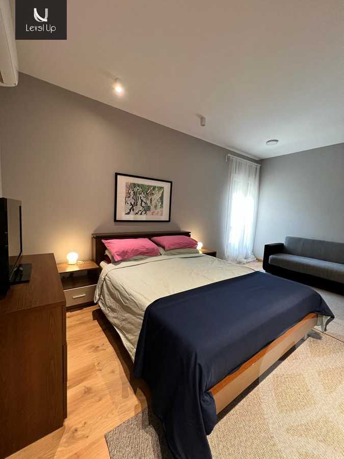 https://aqarmap.com.eg/en/listing/5286969-for-sale-cairo-new-cairo-compounds-mountain-view-hyde-park