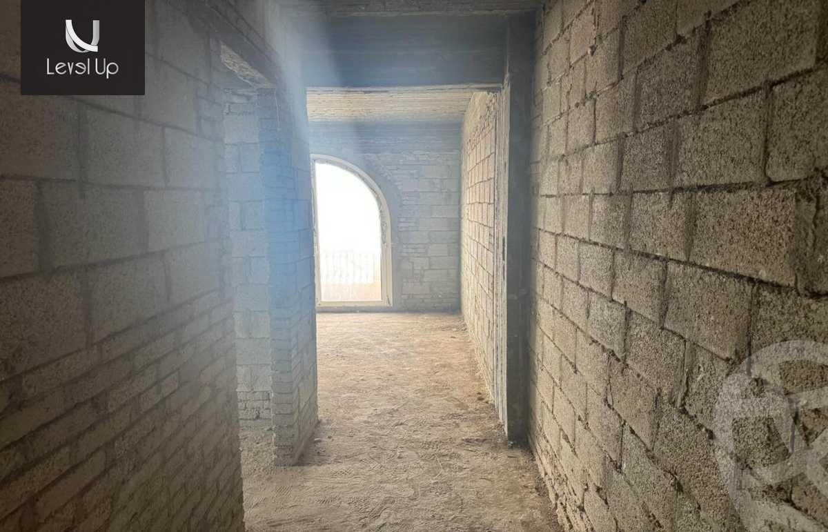 https://aqarmap.com.eg/ar/listing/5301998-for-sale-cairo-new-cairo-compounds-mountain-view-hyde-park