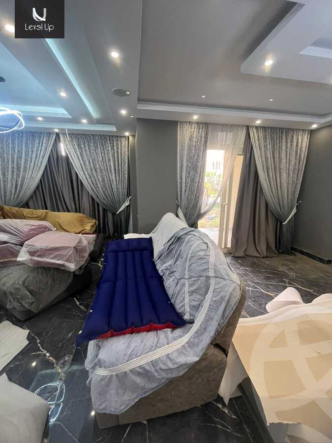 https://aqarmap.com.eg/en/listing/5302268-for-sale-cairo-new-cairo-compounds-stwn-ryzydns-by-ar-y-llttwyr