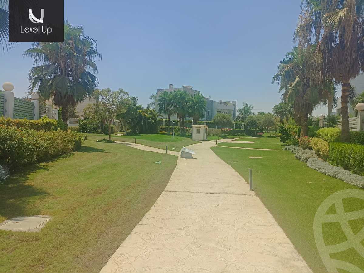 https://aqarmap.com.eg/en/listing/5302304-for-sale-cairo-6th-of-october-compounds-cleopatra-square