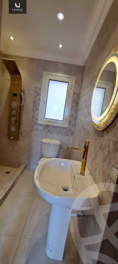 https://aqarmap.com.eg/en/listing/5302398-for-rent-cairo-new-cairo-compounds-mountain-view-hyde-park