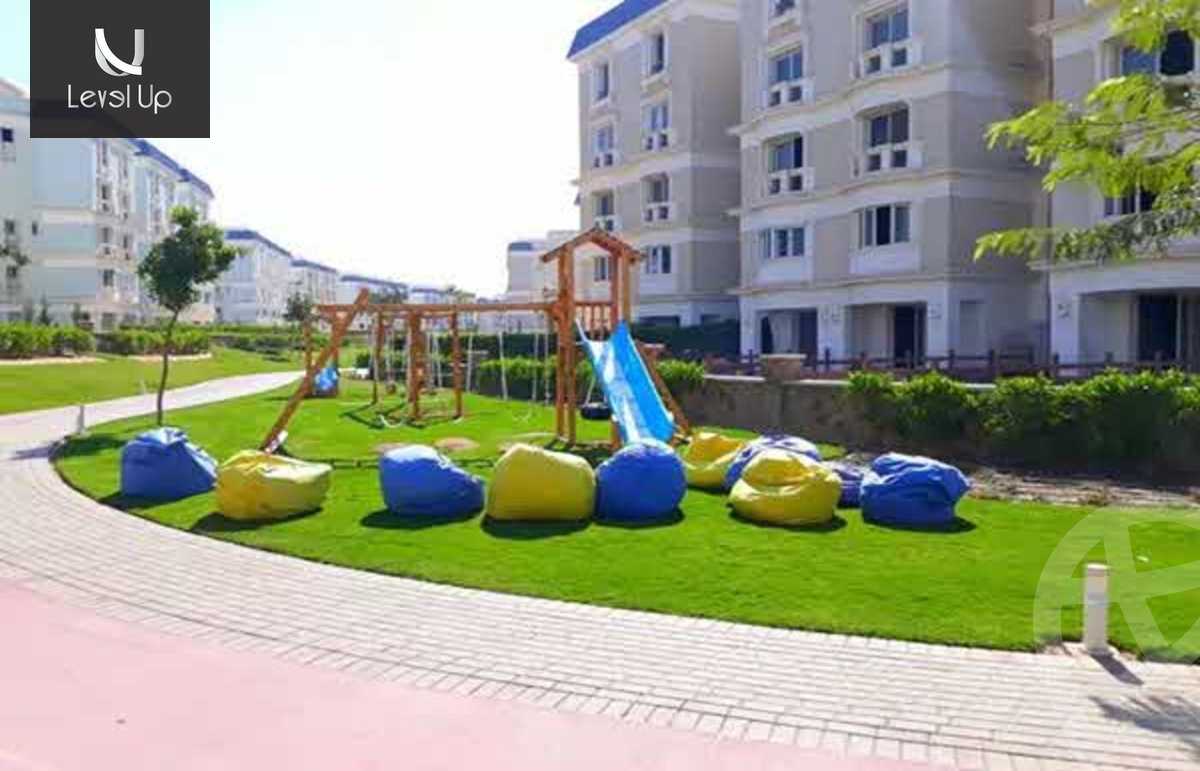 https://aqarmap.com.eg/ar/listing/5305240-for-sale-cairo-new-cairo-compounds-mountain-view-hyde-park