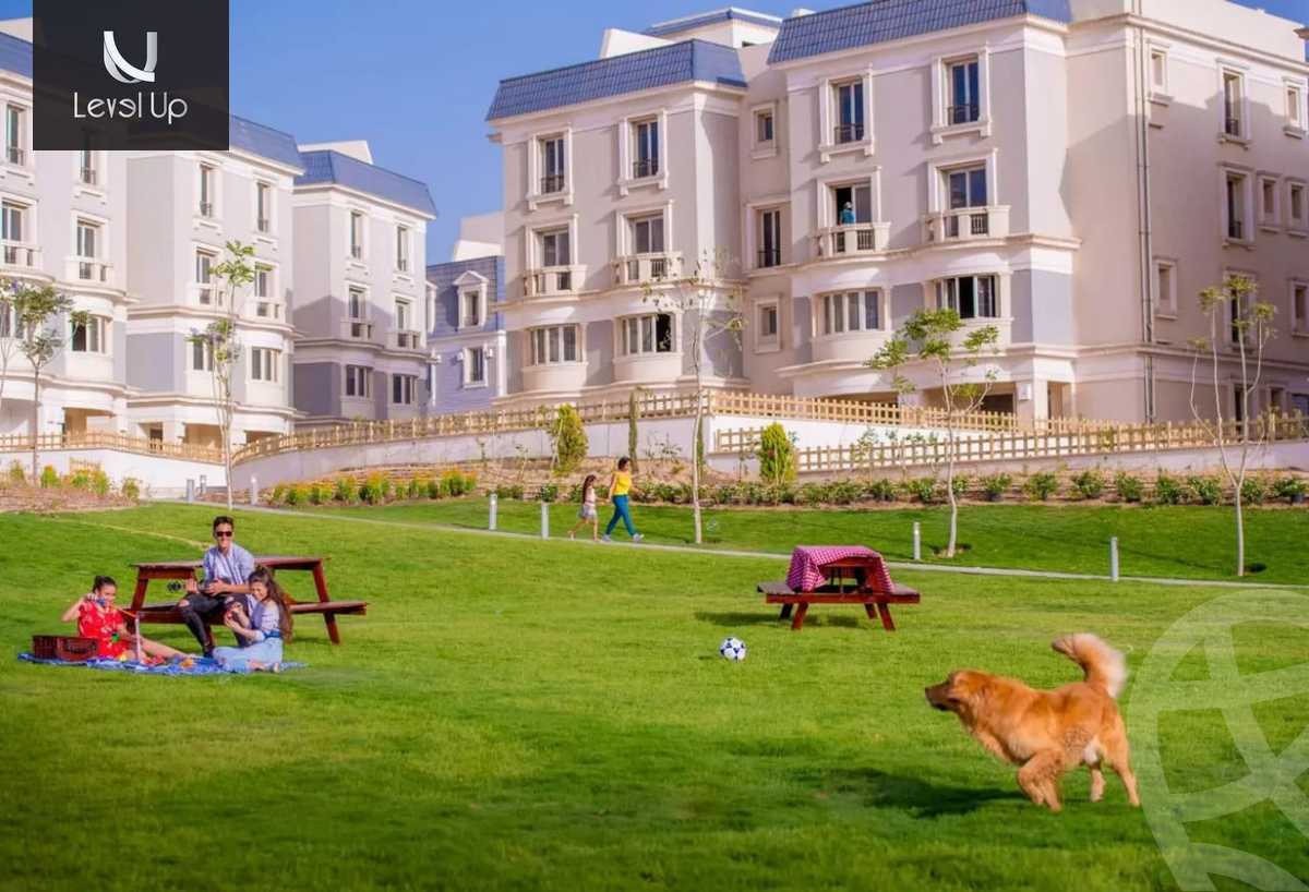 https://aqarmap.com.eg/ar/listing/5308811-for-sale-cairo-new-cairo-compounds-mountain-view-hyde-park