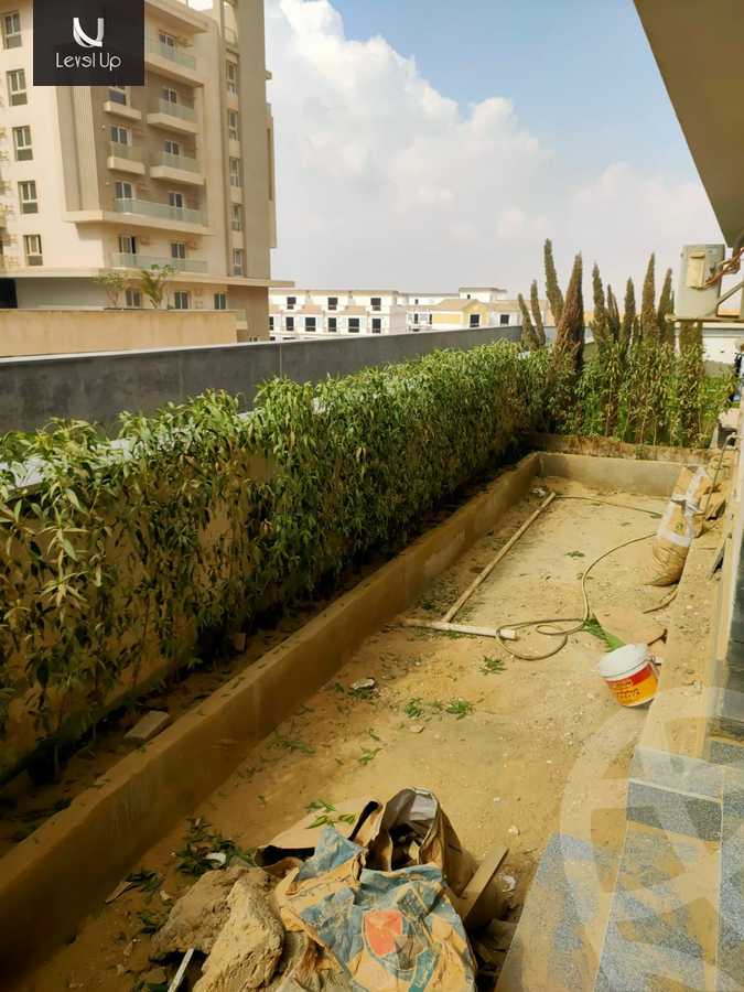 https://aqarmap.com.eg/ar/listing/5310465-for-sale-cairo-new-cairo-compounds-mwntn-fyw-y-syty-club-park-mountain-view-icity