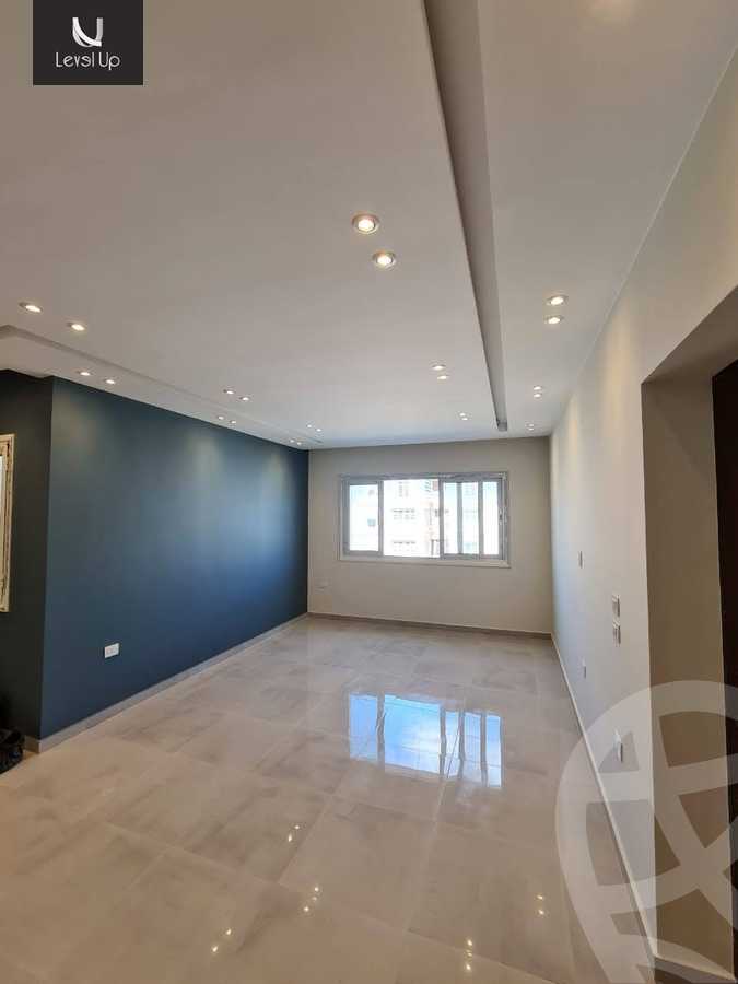 https://aqarmap.com.eg/ar/listing/5325934-for-sale-cairo-new-cairo-compounds-mountain-view-hyde-park
