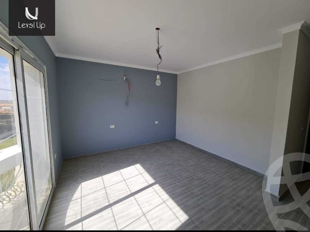 https://aqarmap.com.eg/ar/listing/5325934-for-sale-cairo-new-cairo-compounds-mountain-view-hyde-park