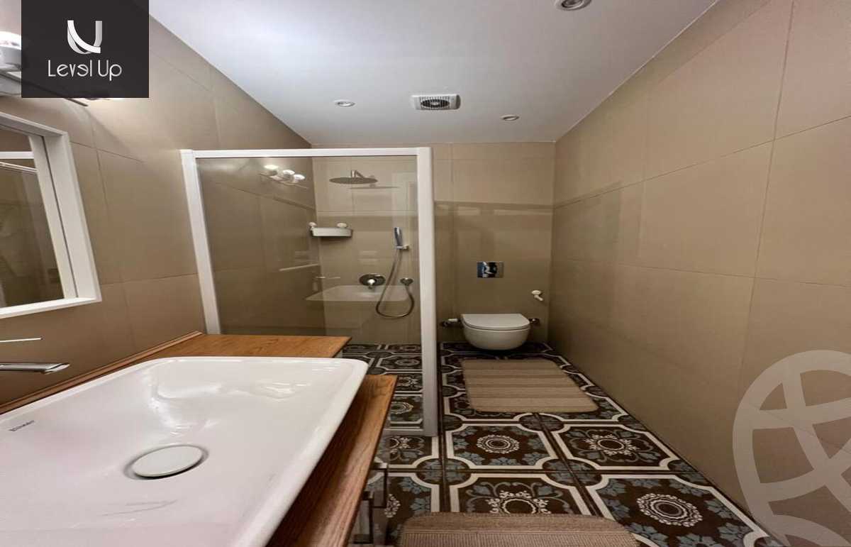 https://aqarmap.com.eg/ar/listing/5326083-for-sale-cairo-new-cairo-compounds-mountain-view-hyde-park