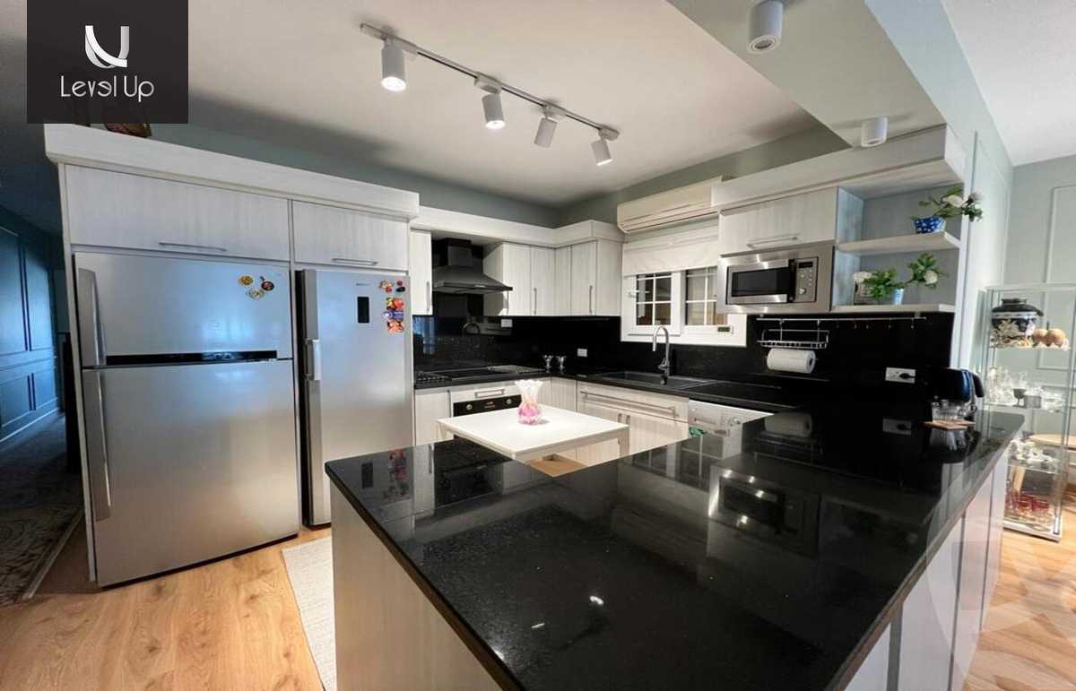 https://aqarmap.com.eg/ar/listing/5326083-for-sale-cairo-new-cairo-compounds-mountain-view-hyde-park