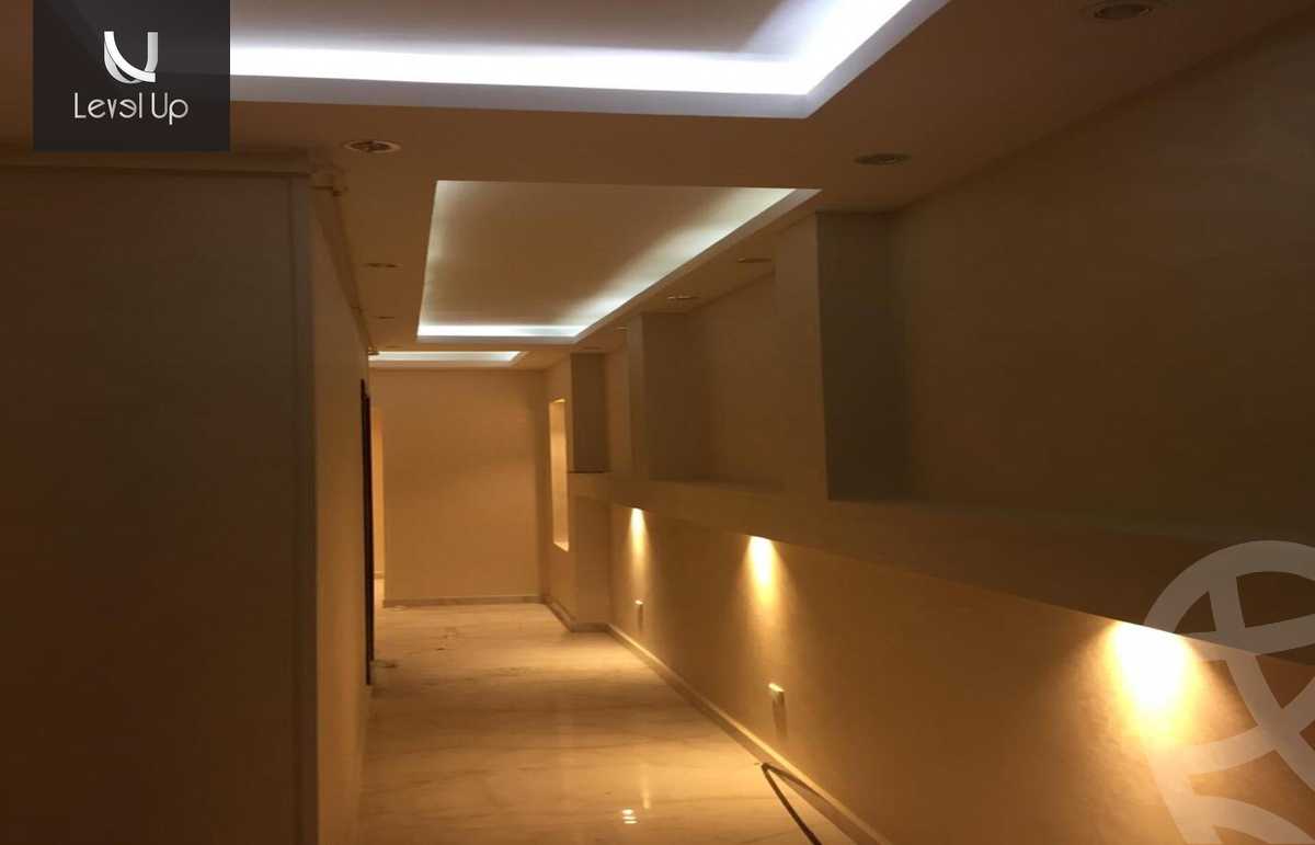 https://aqarmap.com.eg/en/listing/5326109-for-sale-cairo-new-cairo-compounds-mountain-view-hyde-park