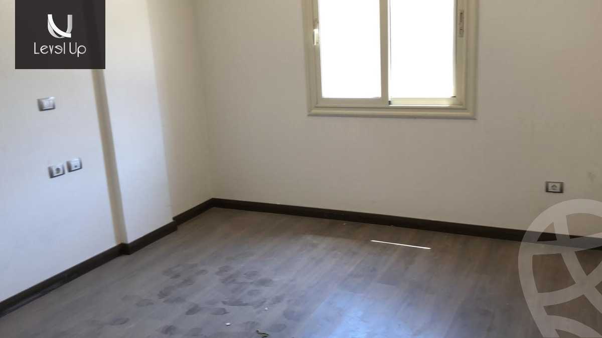https://aqarmap.com.eg/ar/listing/5328704-for-sale-cairo-new-cairo-compounds-jyd