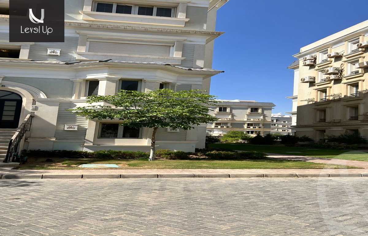 https://aqarmap.com.eg/ar/listing/5328807-for-sale-cairo-new-cairo-compounds-mountain-view-hyde-park