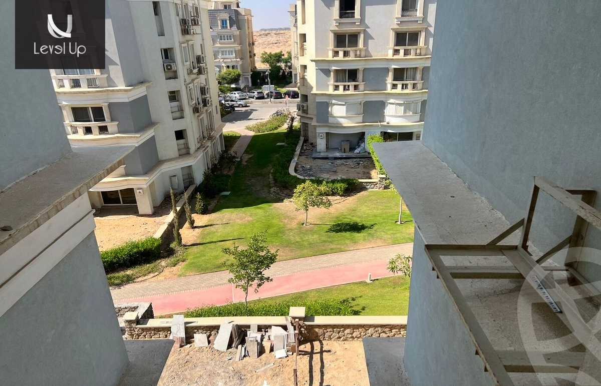 https://aqarmap.com.eg/ar/listing/5328807-for-sale-cairo-new-cairo-compounds-mountain-view-hyde-park
