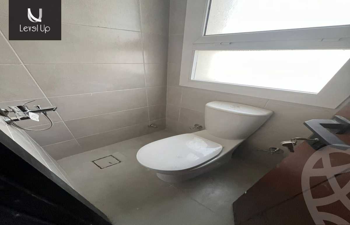 https://aqarmap.com.eg/en/listing/5328950-for-rent-cairo-new-cairo-compounds-hyde-park-centre-ville-hyde-park
