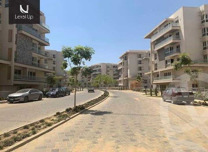 https://aqarmap.com.eg/ar/listing/5329795-for-sale-cairo-new-cairo-compounds-mwntn-fyw-y-syty-club-park-mountain-view-icity