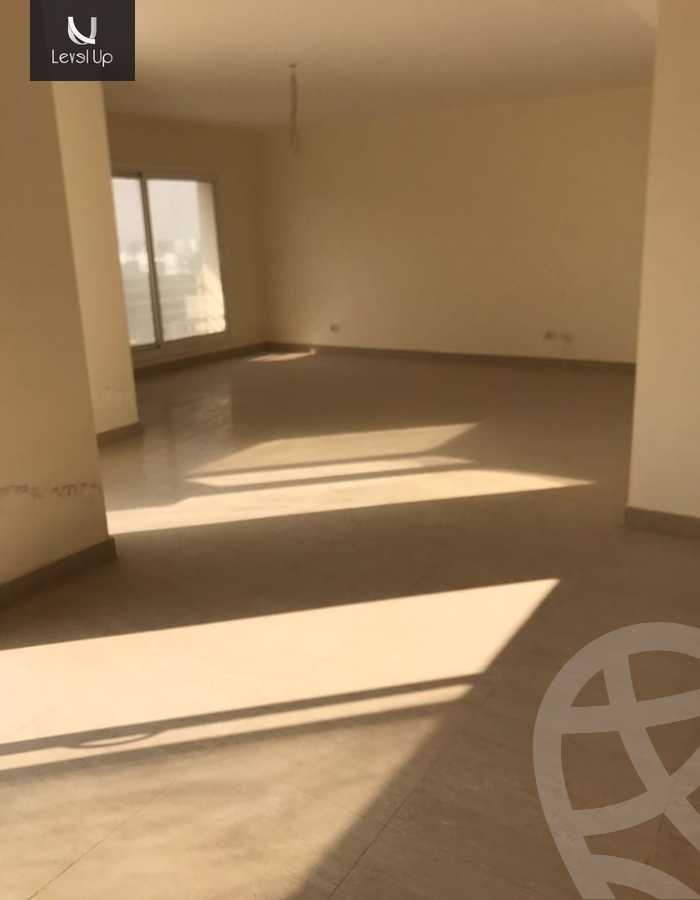 https://aqarmap.com.eg/ar/listing/5388712-for-sale-cairo-new-cairo-compounds-hyde-park