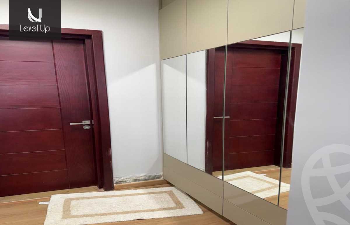 https://aqarmap.com.eg/ar/listing/5389153-for-sale-cairo-new-cairo-compounds-hyde-park-hydeout-hyde-park