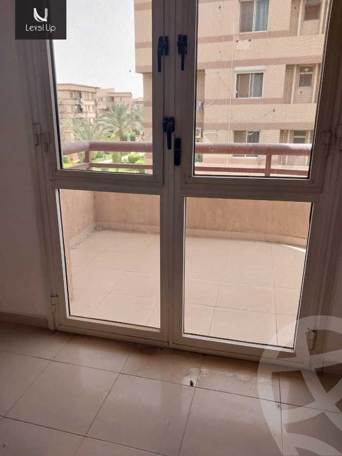 https://aqarmap.com.eg/en/listing/5420278-for-sale-cairo-new-cairo-lrhb-city-phase-4-mostafa-kamel-st