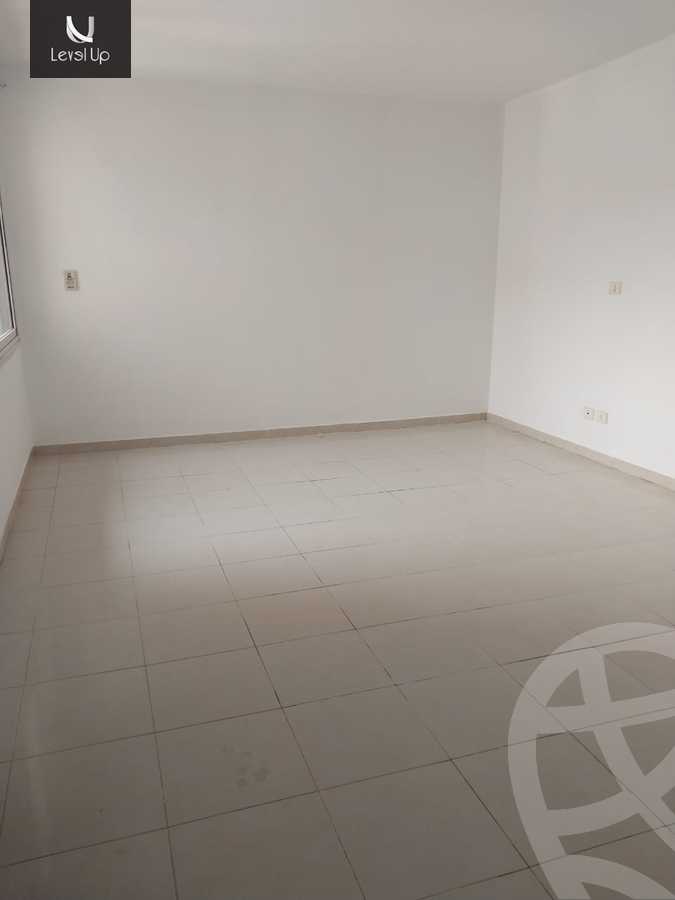 https://aqarmap.com.eg/en/listing/5420278-for-sale-cairo-new-cairo-lrhb-city-phase-4-mostafa-kamel-st