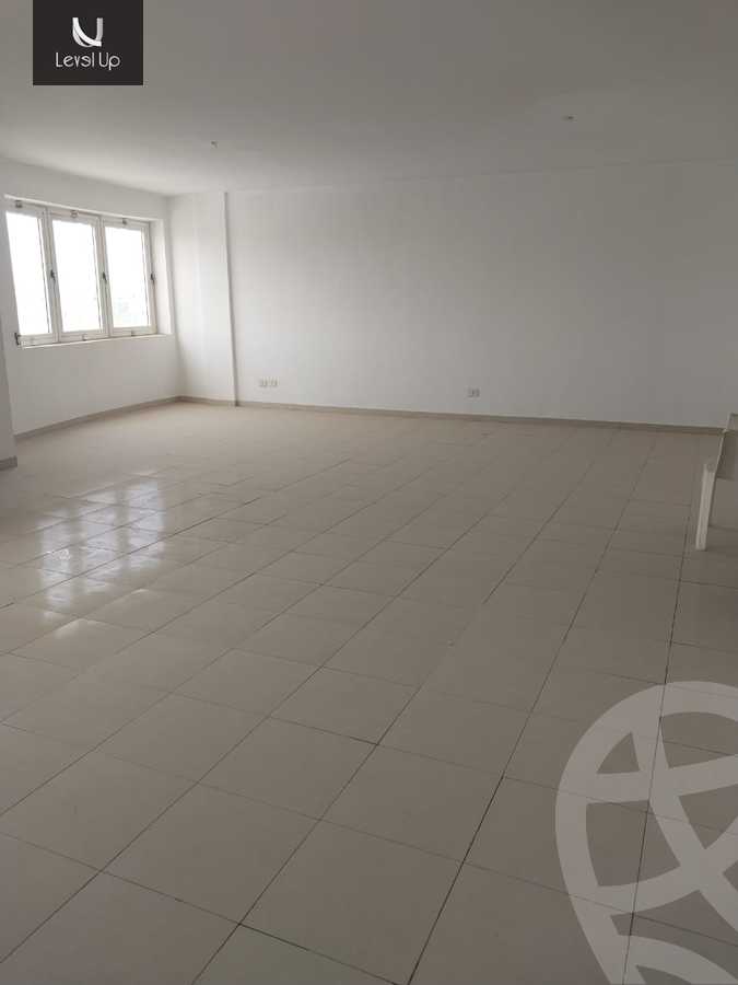 https://aqarmap.com.eg/en/listing/5420278-for-sale-cairo-new-cairo-lrhb-city-phase-4-mostafa-kamel-st