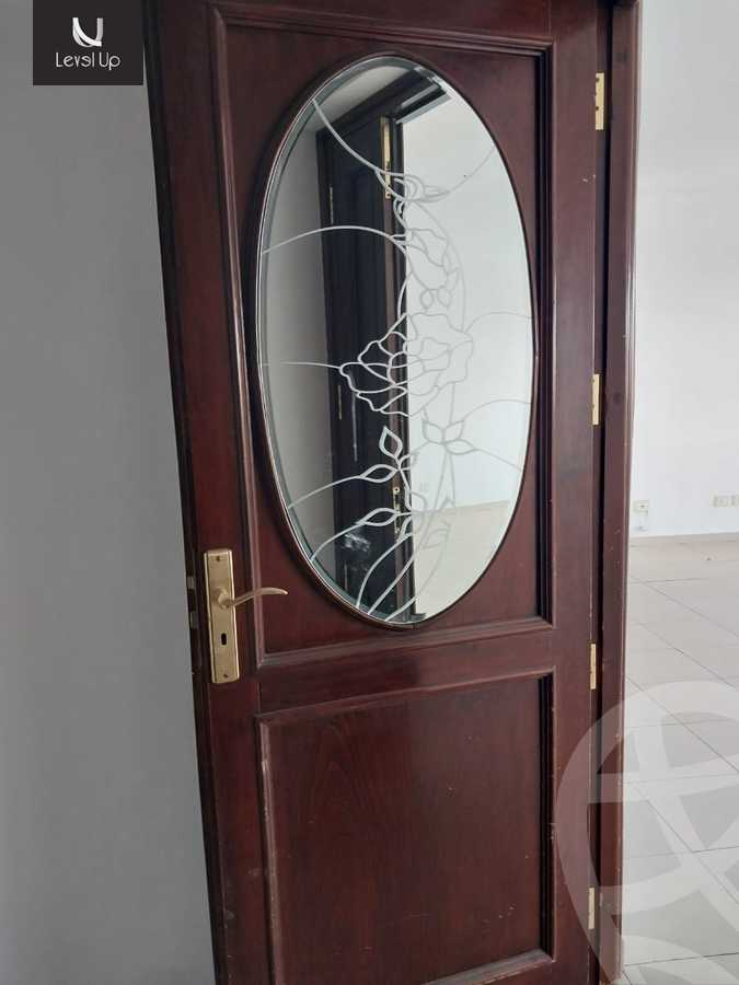https://aqarmap.com.eg/en/listing/5420278-for-sale-cairo-new-cairo-lrhb-city-phase-4-mostafa-kamel-st