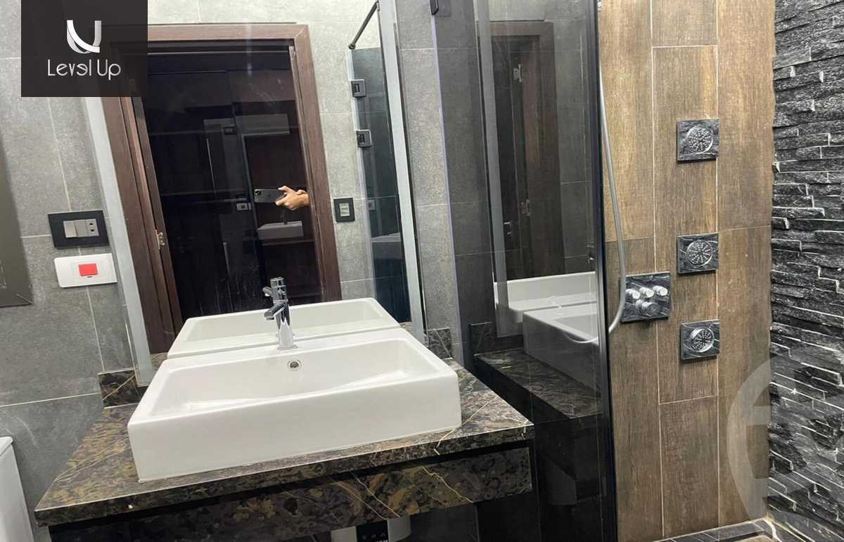 https://aqarmap.com.eg/en/listing/5447916-for-rent-cairo-new-cairo-compounds-lakeview-residence