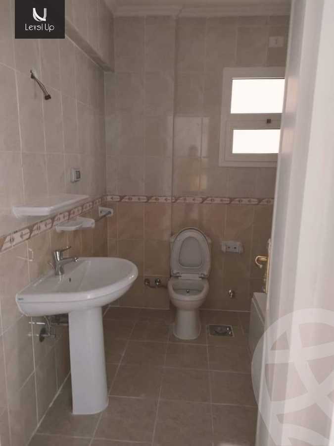 https://aqarmap.com.eg/en/listing/5455103-for-sale-cairo-new-cairo-lrhb-city-phase-5-talaat-mostafa-st