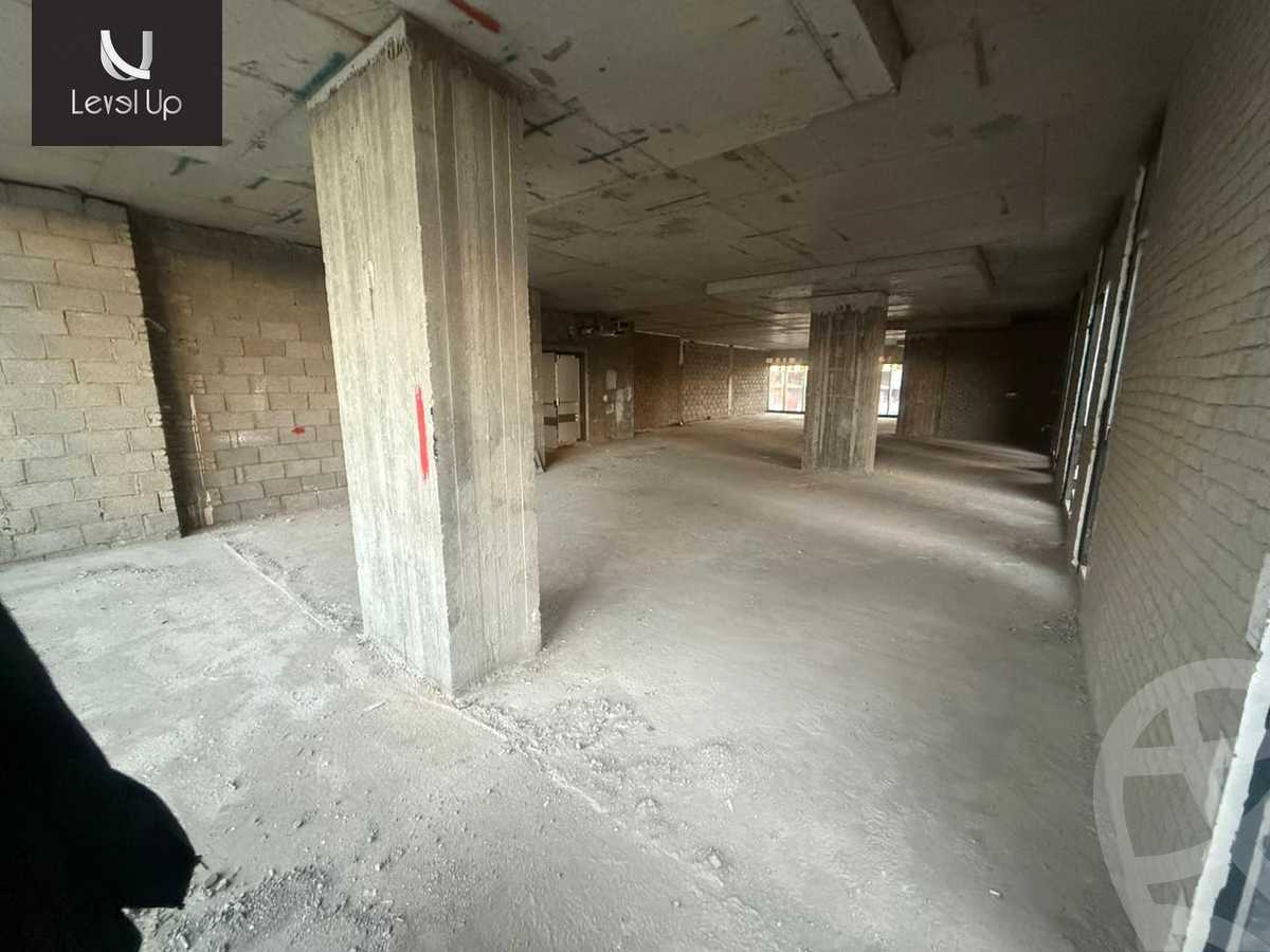 https://aqarmap.com.eg/ar/listing/5462616-for-sale-cairo-new-cairo-compounds-hyde-park-centre-ville-hyde-park