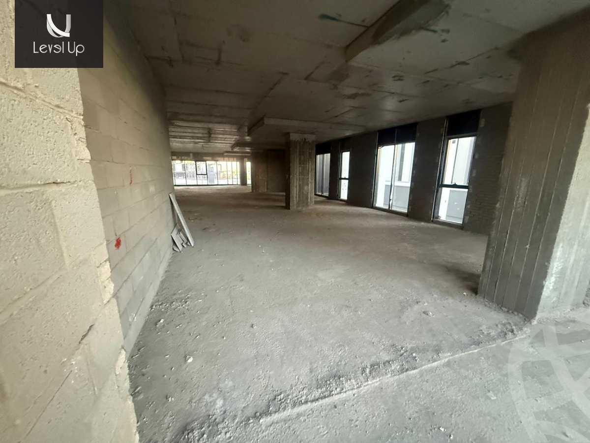 https://aqarmap.com.eg/ar/listing/5462616-for-sale-cairo-new-cairo-compounds-hyde-park-centre-ville-hyde-park