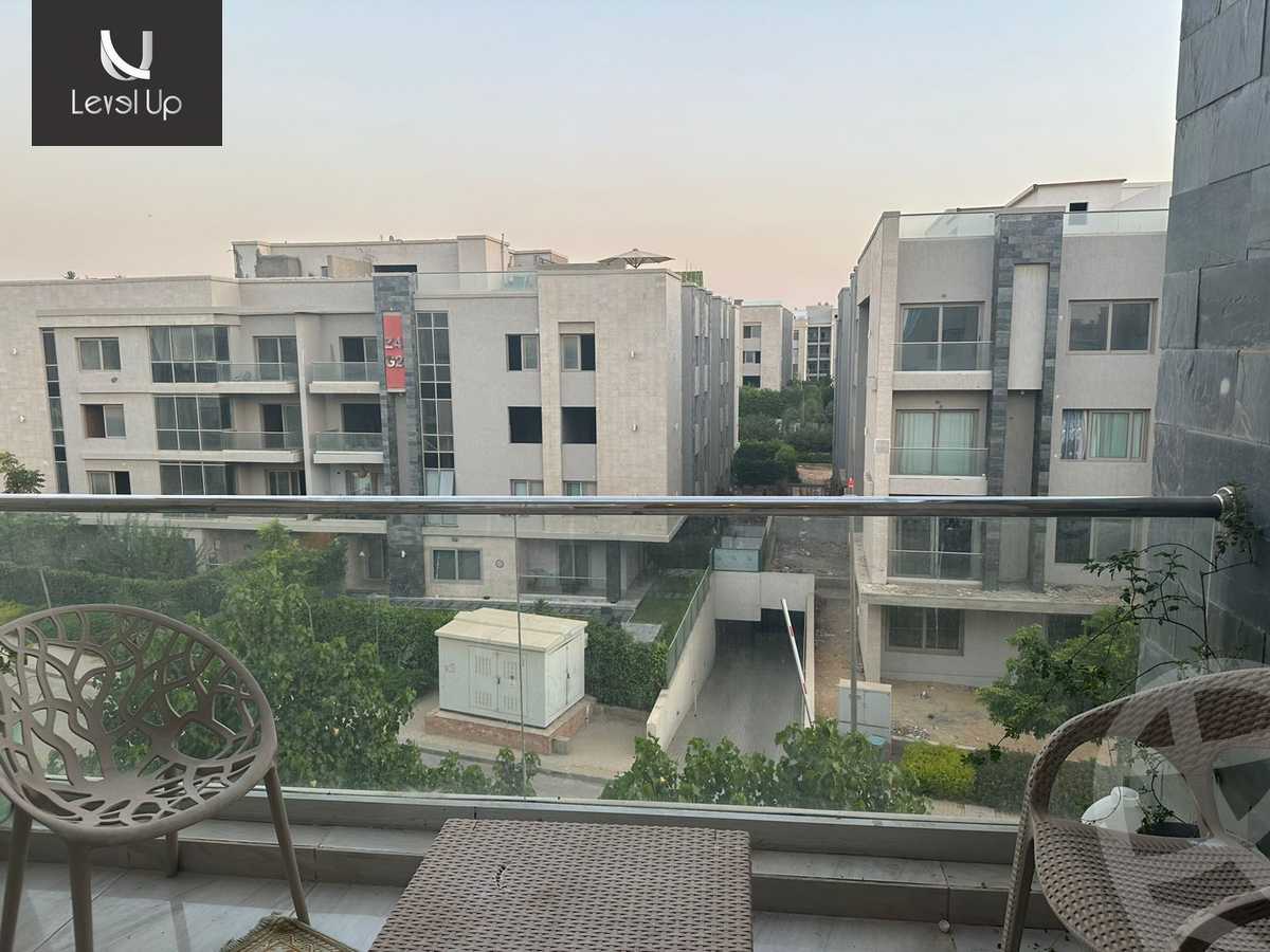 https://aqarmap.com.eg/ar/listing/5575414-for-sale-cairo-new-cairo-compounds-galleria-moon-valley
