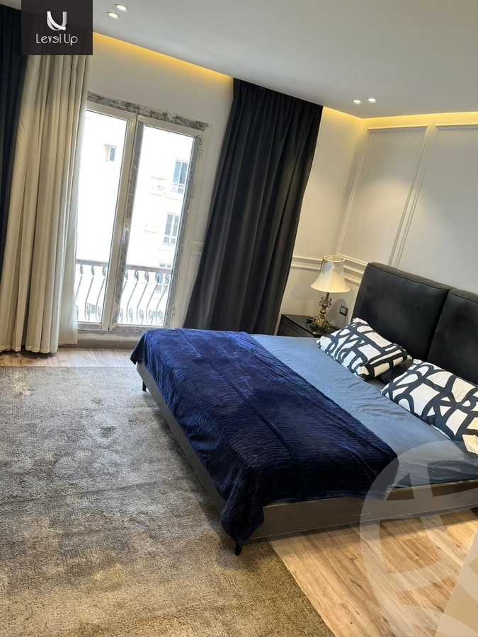 https://aqarmap.com.eg/en/listing/5685650-for-sale-cairo-new-cairo-compounds-mountain-view-hyde-park
