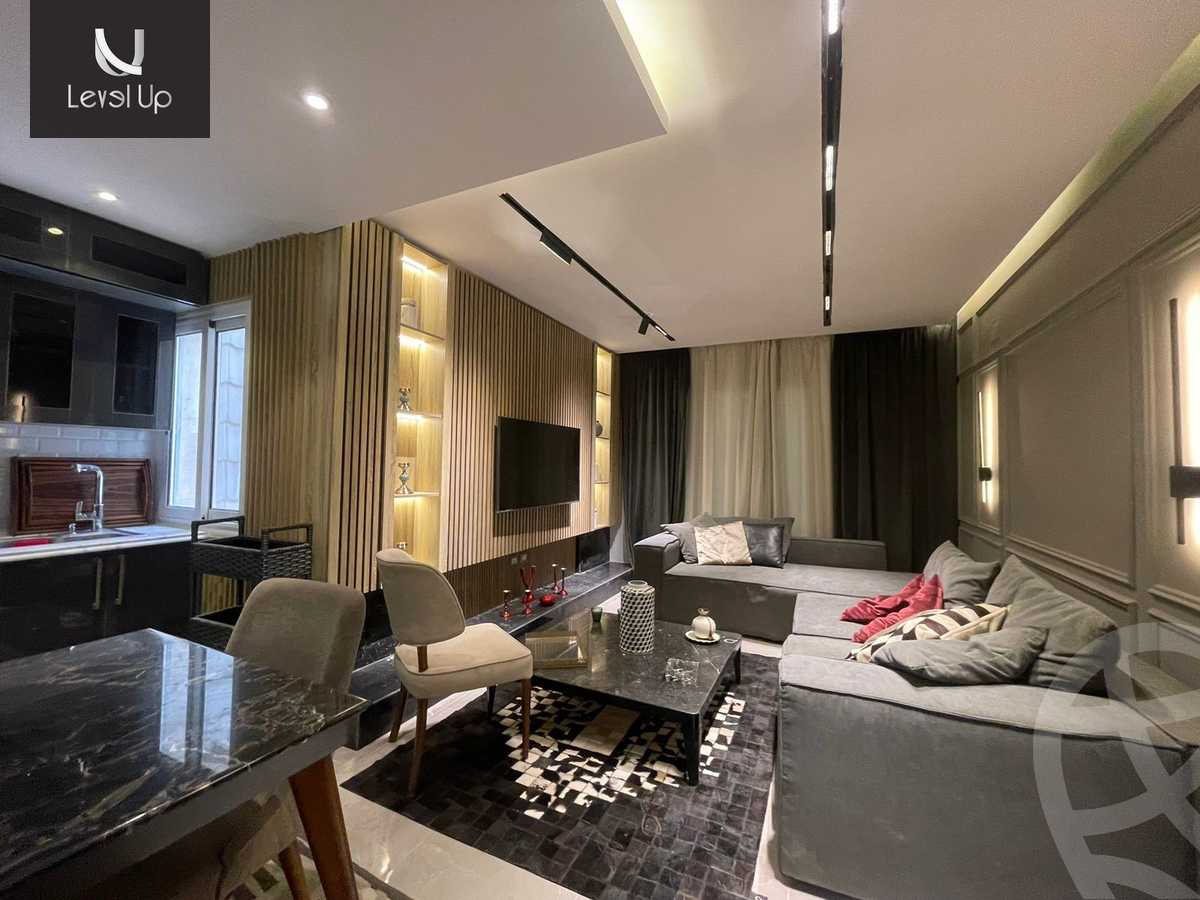 https://aqarmap.com.eg/en/listing/5685650-for-sale-cairo-new-cairo-compounds-mountain-view-hyde-park