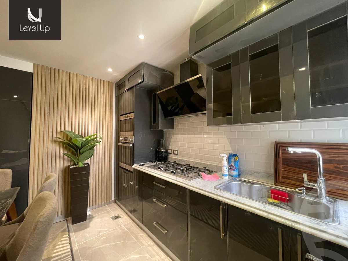 https://aqarmap.com.eg/en/listing/5685650-for-sale-cairo-new-cairo-compounds-mountain-view-hyde-park