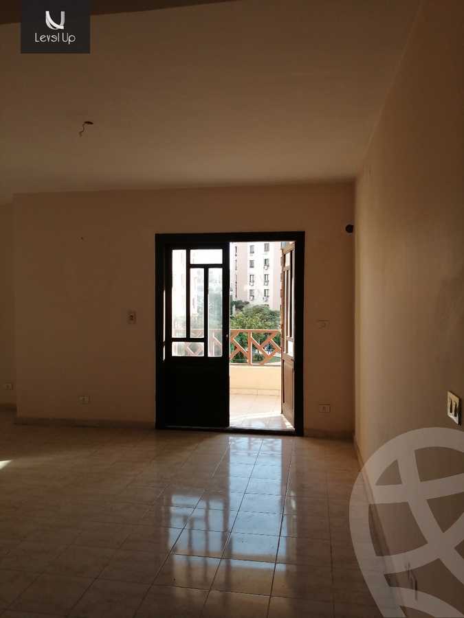 https://aqarmap.com.eg/ar/listing/5685793-for-sale-cairo-new-cairo-lrhb-city-phase-2-shr-tl-t-mstfy