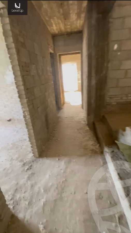 https://aqarmap.com.eg/en/listing/5877725-for-sale-cairo-new-cairo-compounds-mountain-view-hyde-park