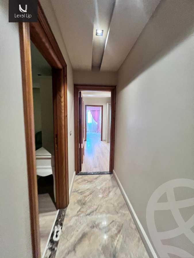 https://aqarmap.com.eg/en/listing/5885761-for-rent-cairo-new-cairo-compounds-mountain-view-hyde-park